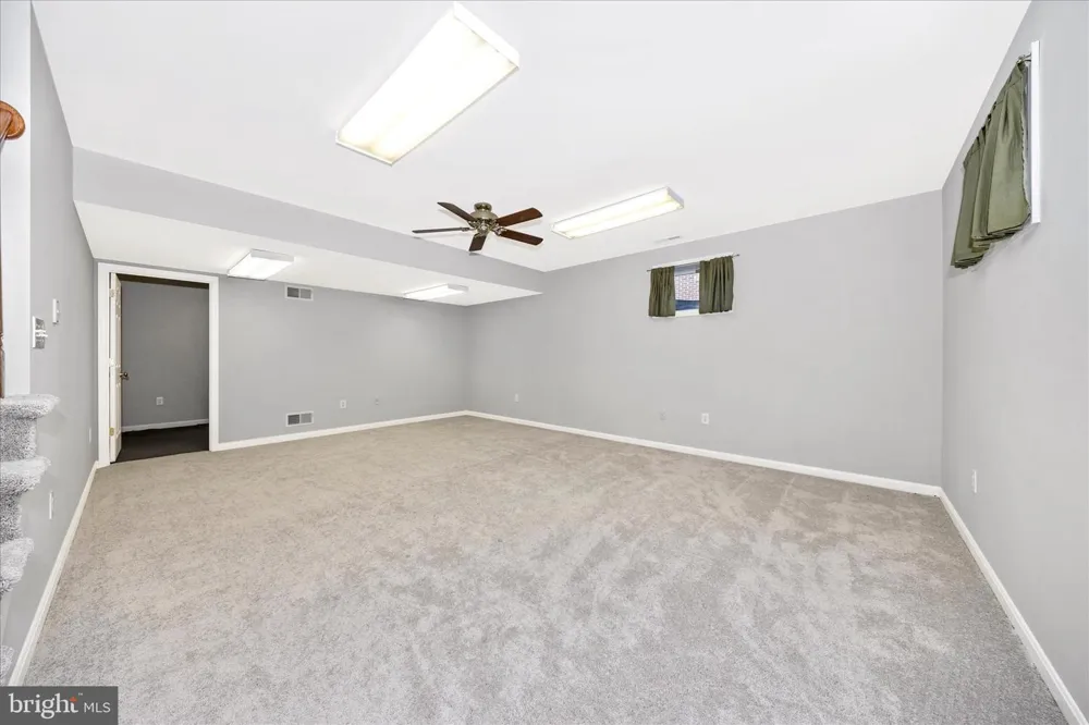 228 MONTCLAIR COURT Hagerstown, MD 21742