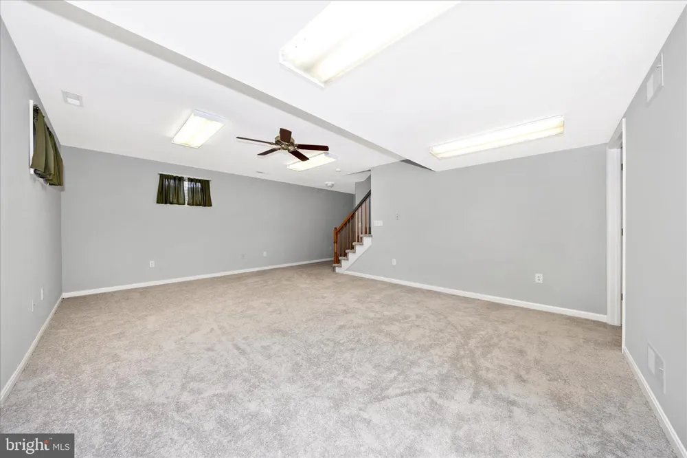 228 MONTCLAIR COURT Hagerstown, MD 21742