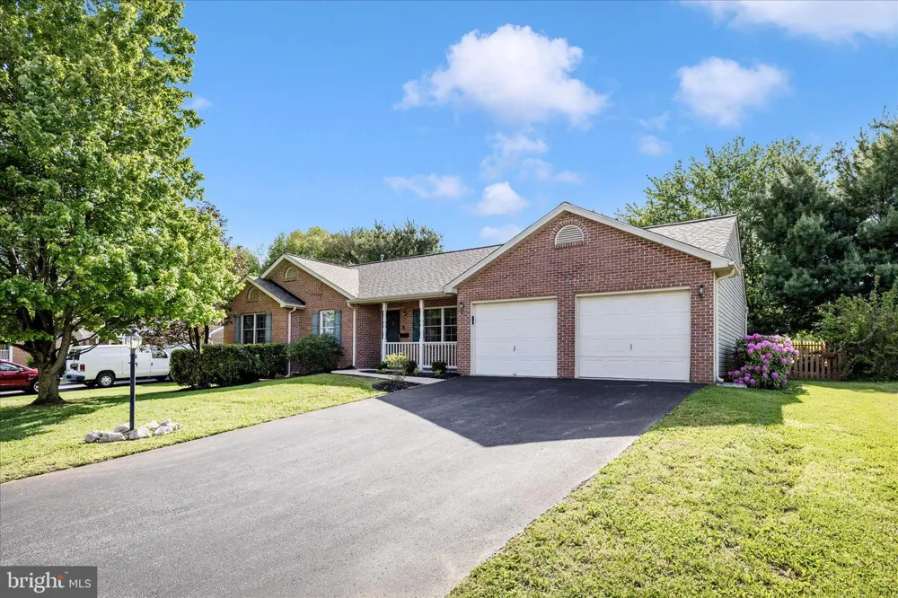 228 MONTCLAIR COURT Hagerstown, MD 21742