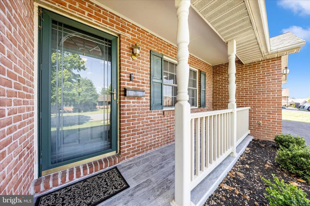 228 MONTCLAIR COURT Hagerstown, MD 21742