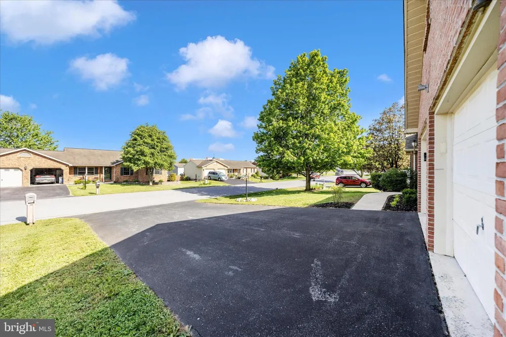 228 MONTCLAIR COURT Hagerstown, MD 21742
