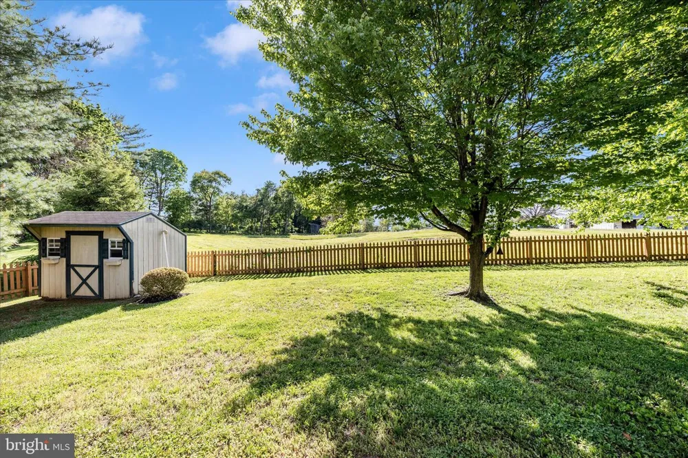 228 MONTCLAIR COURT Hagerstown, MD 21742