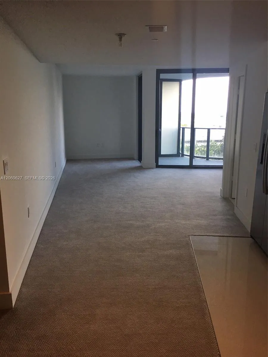 121 NE 34th St #914 Miami, FL 33137