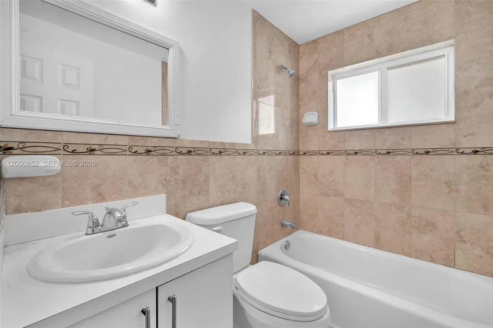 2301 SW 48th Ave West Park, FL 33023