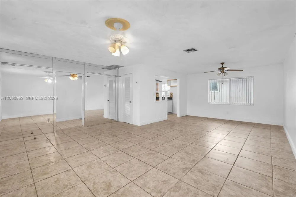 2301 SW 48th Ave West Park, FL 33023