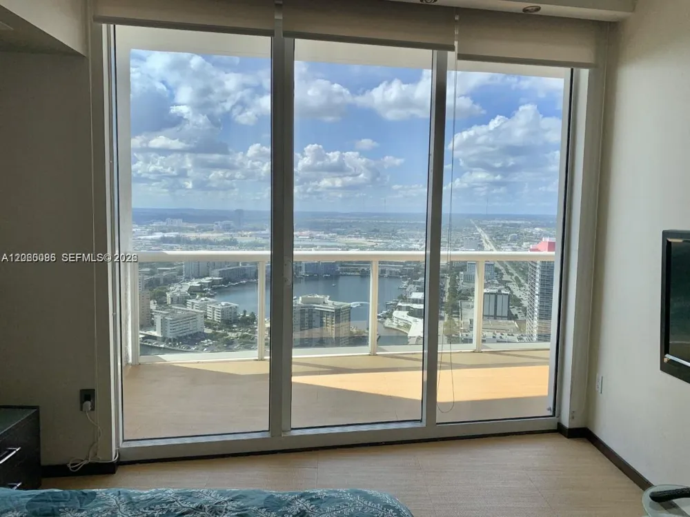 1800 S Ocean Dr #4406 Hallandale Beach, FL 33009