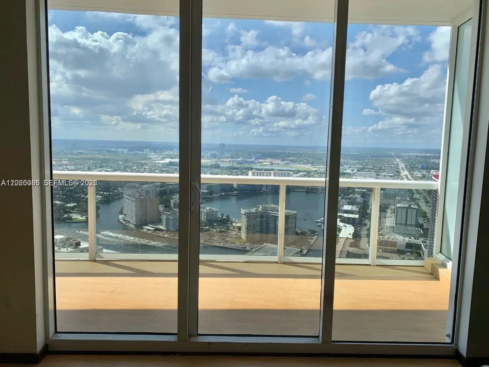 1800 S Ocean Dr #4406 Hallandale Beach, FL 33009