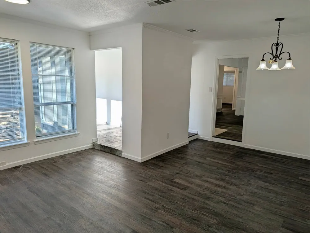 1756 Cynthia Lane Hurst, TX 76054