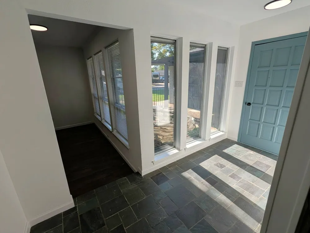 1756 Cynthia Lane Hurst, TX 76054