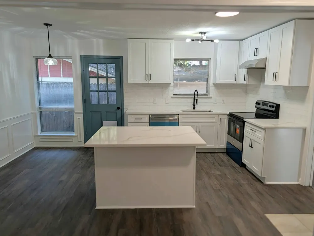 1756 Cynthia Lane Hurst, TX 76054