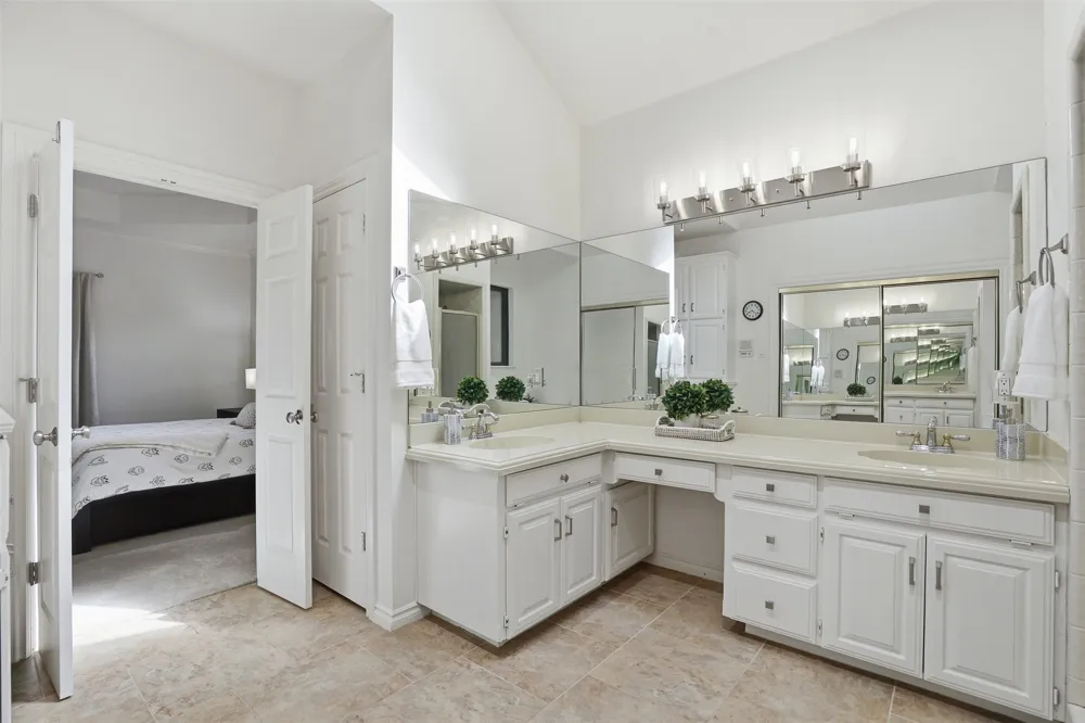 1363 Cross Timber Drive Southlake, TX 76092