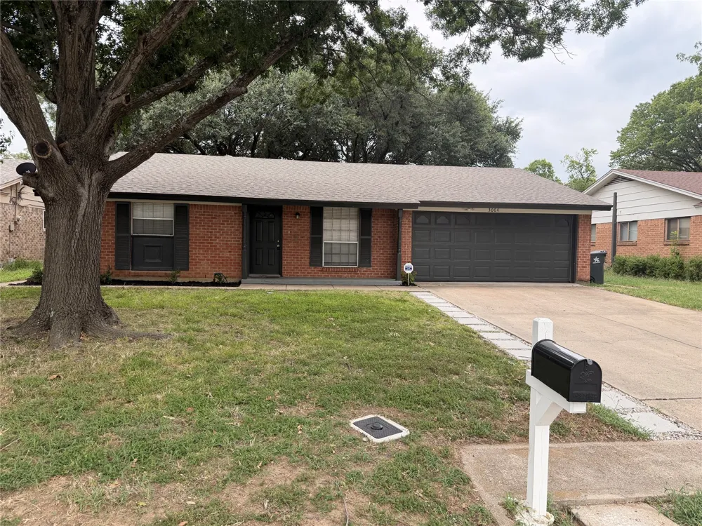 3004 David Lane Arlington, TX 76013