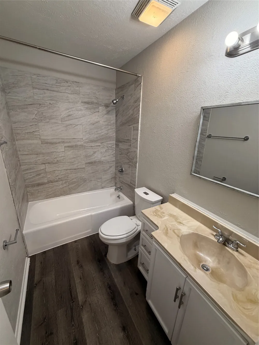 3004 David Lane Arlington, TX 76013