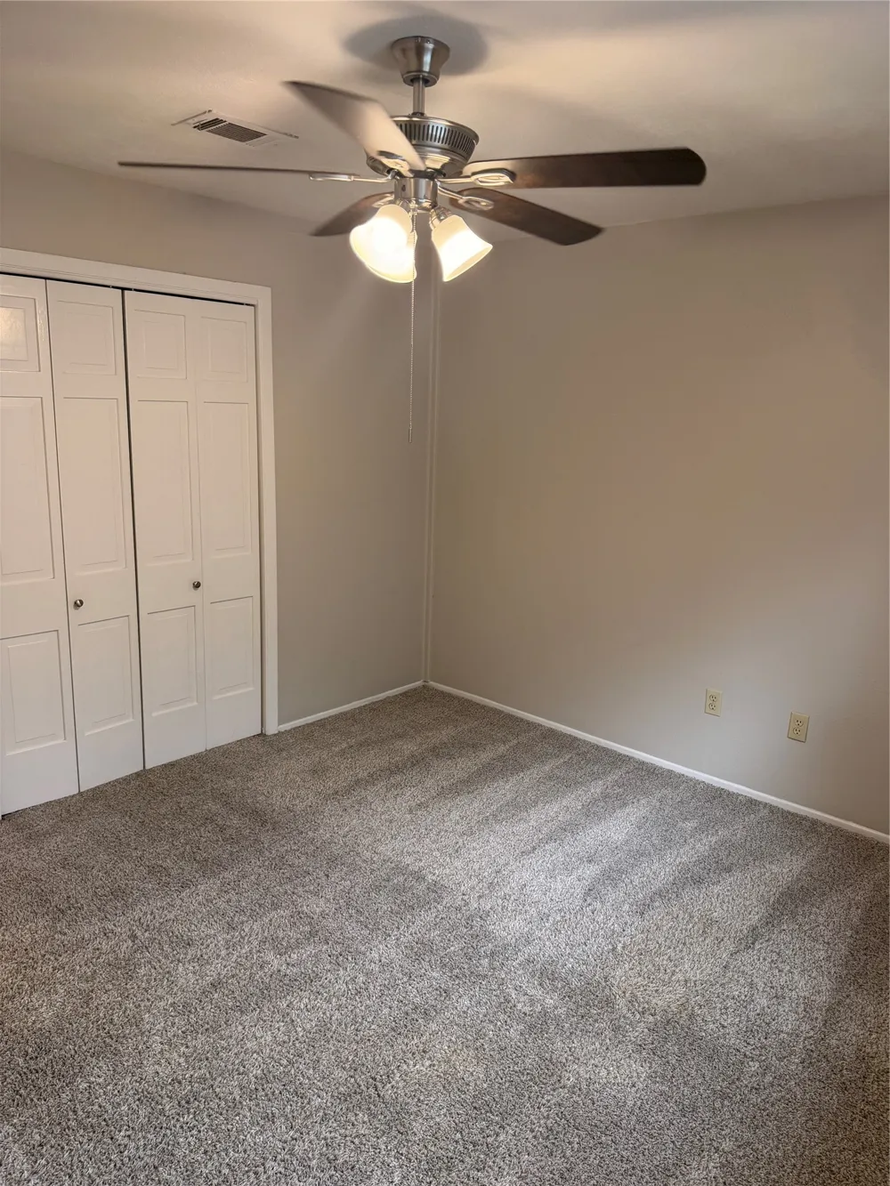 3004 David Lane Arlington, TX 76013