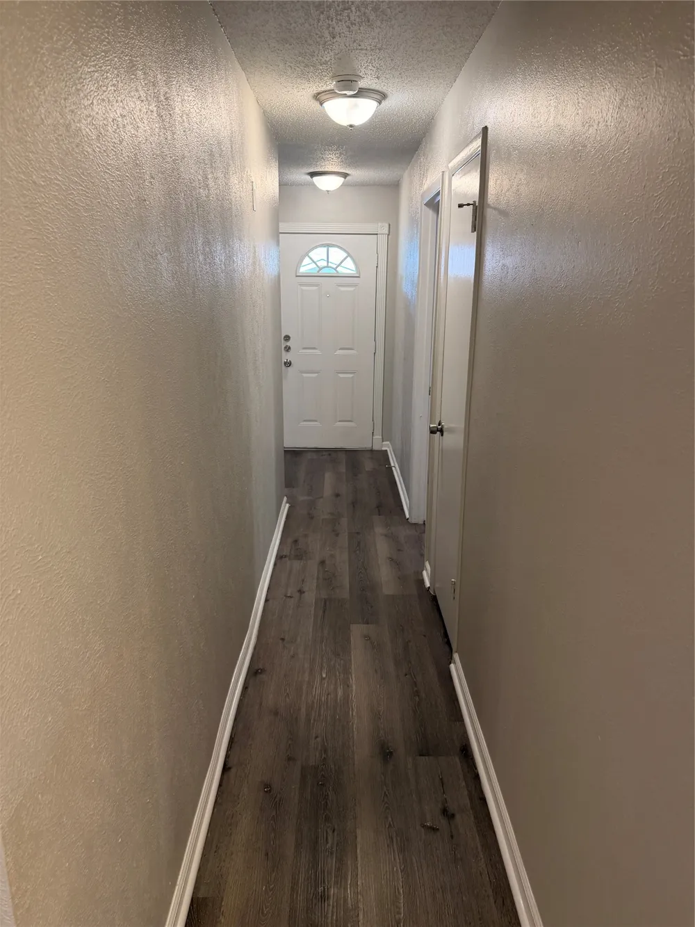 3004 David Lane Arlington, TX 76013