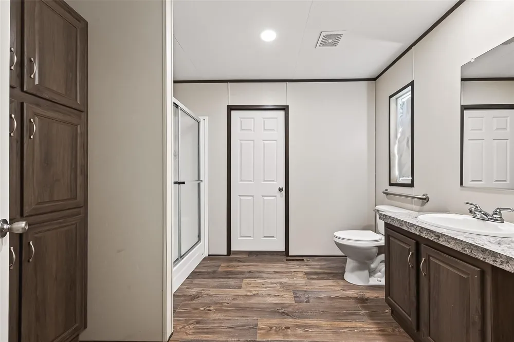 590 County Road 149 Road Boling, TX 77420