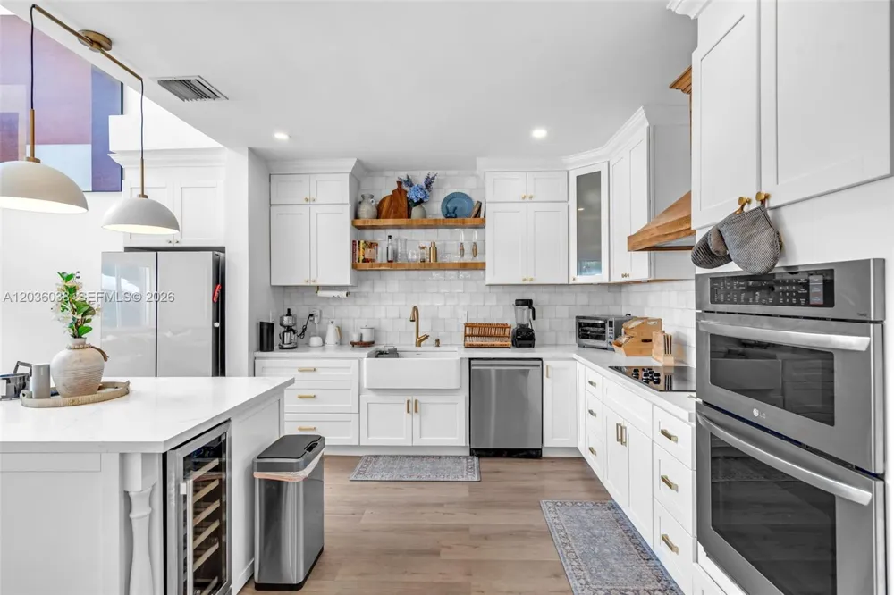 11203 NW 73rd Ter Doral, FL 33178