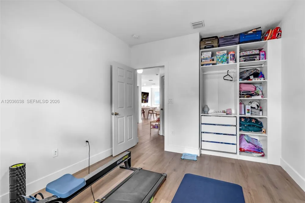 11203 NW 73rd Ter Doral, FL 33178