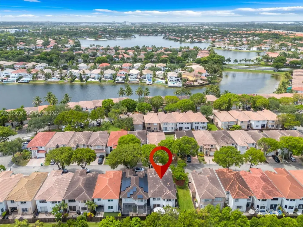 11203 NW 73rd Ter Doral, FL 33178