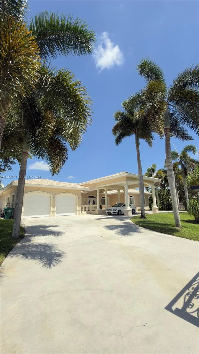 27803 SW 172nd Pl Homestead, FL 33031