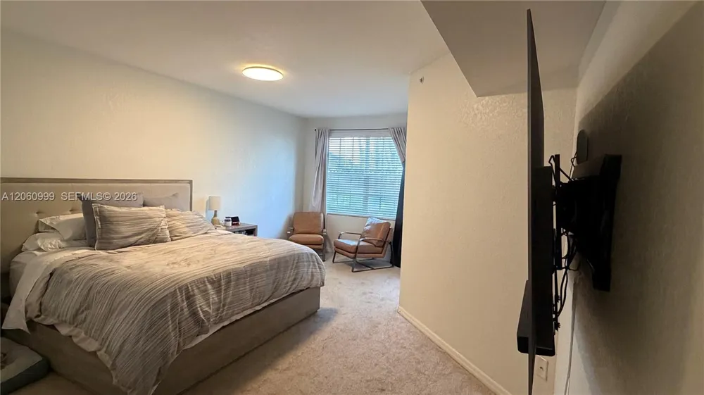 735 SW 148 ave #1711 Sunrise, FL 33325