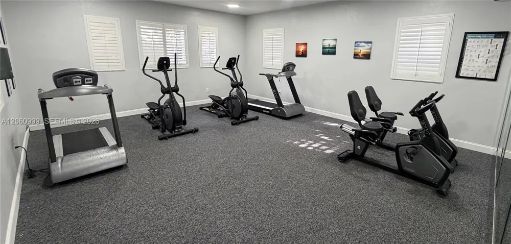 735 SW 148 ave #1711 Sunrise, FL 33325
