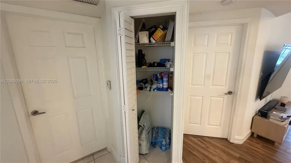 735 SW 148 ave #1711 Sunrise, FL 33325