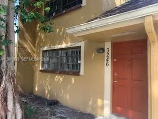 3246 Pine Island Rd #101 Sunrise, FL 33351