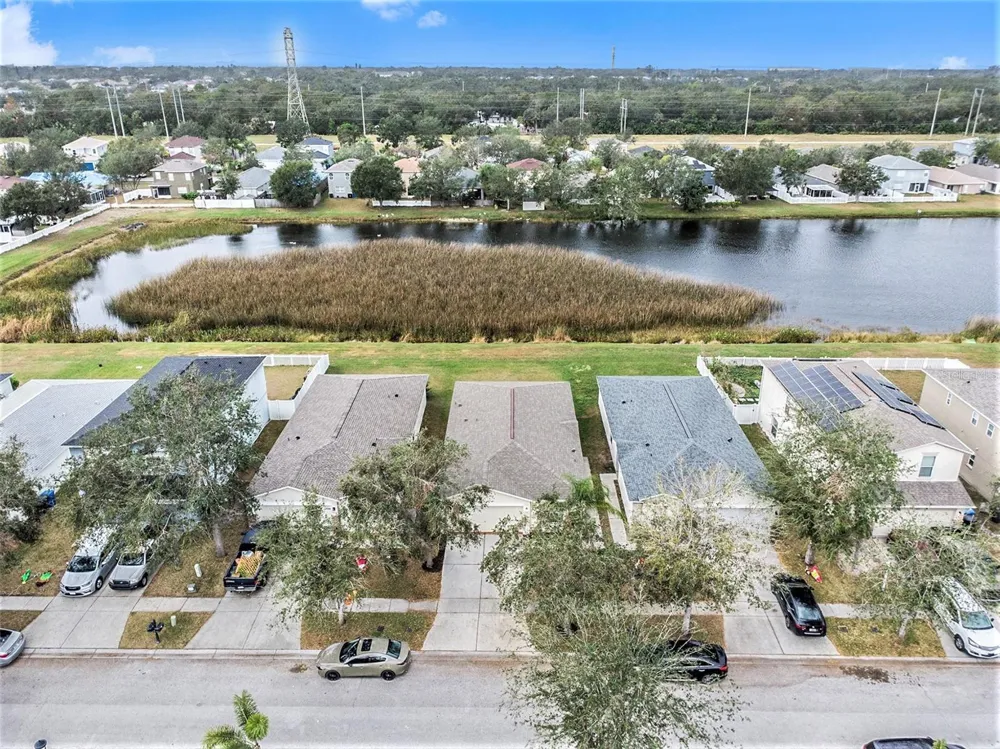 7833 CARRIAGE POINTE DRIVE Gibsonton, FL 33534