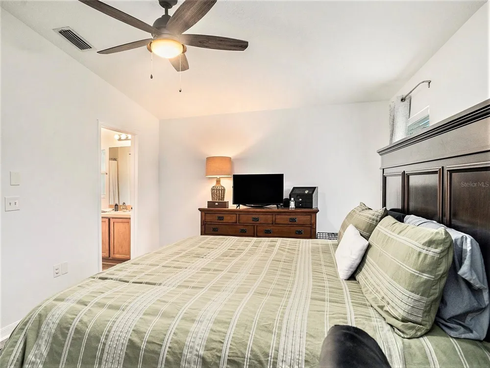 7833 CARRIAGE POINTE DRIVE Gibsonton, FL 33534