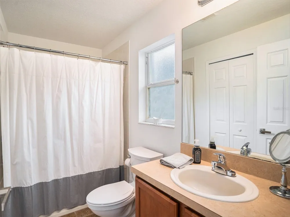 7833 CARRIAGE POINTE DRIVE Gibsonton, FL 33534