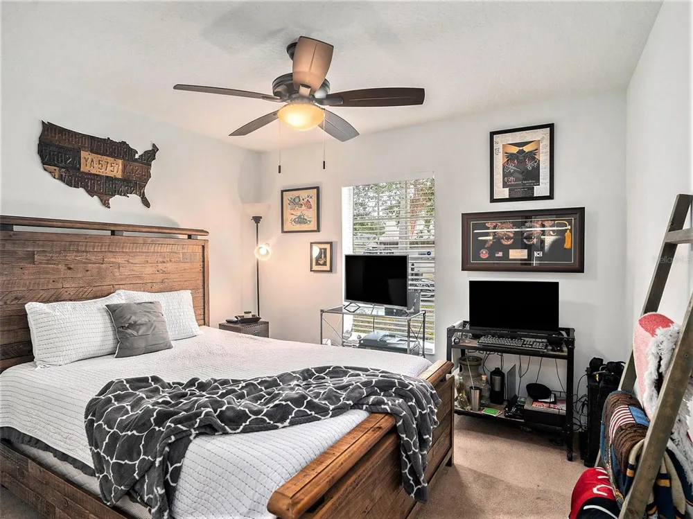 7833 CARRIAGE POINTE DRIVE Gibsonton, FL 33534