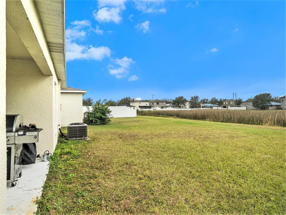 7833 CARRIAGE POINTE DRIVE Gibsonton, FL 33534