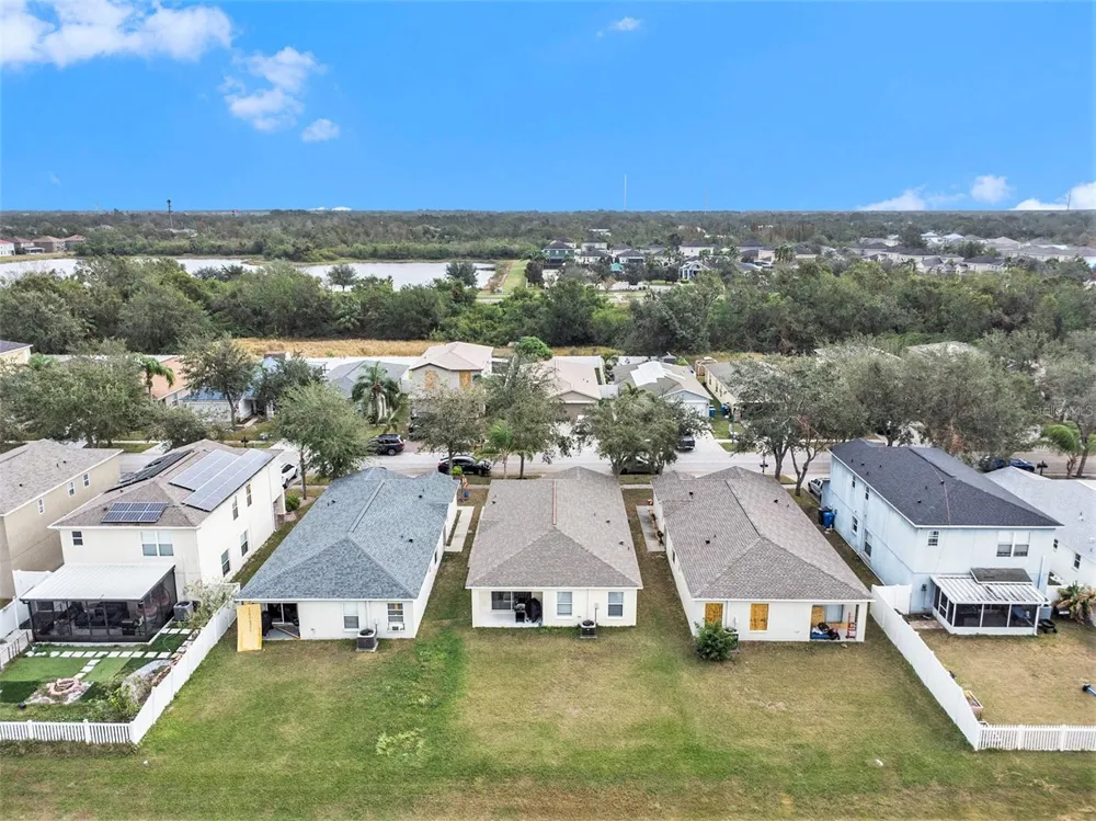 7833 CARRIAGE POINTE DRIVE Gibsonton, FL 33534