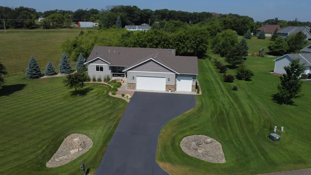 24456 140th Court Zimmerman, MN 55398
