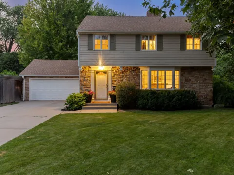 5220 Maddox Lane