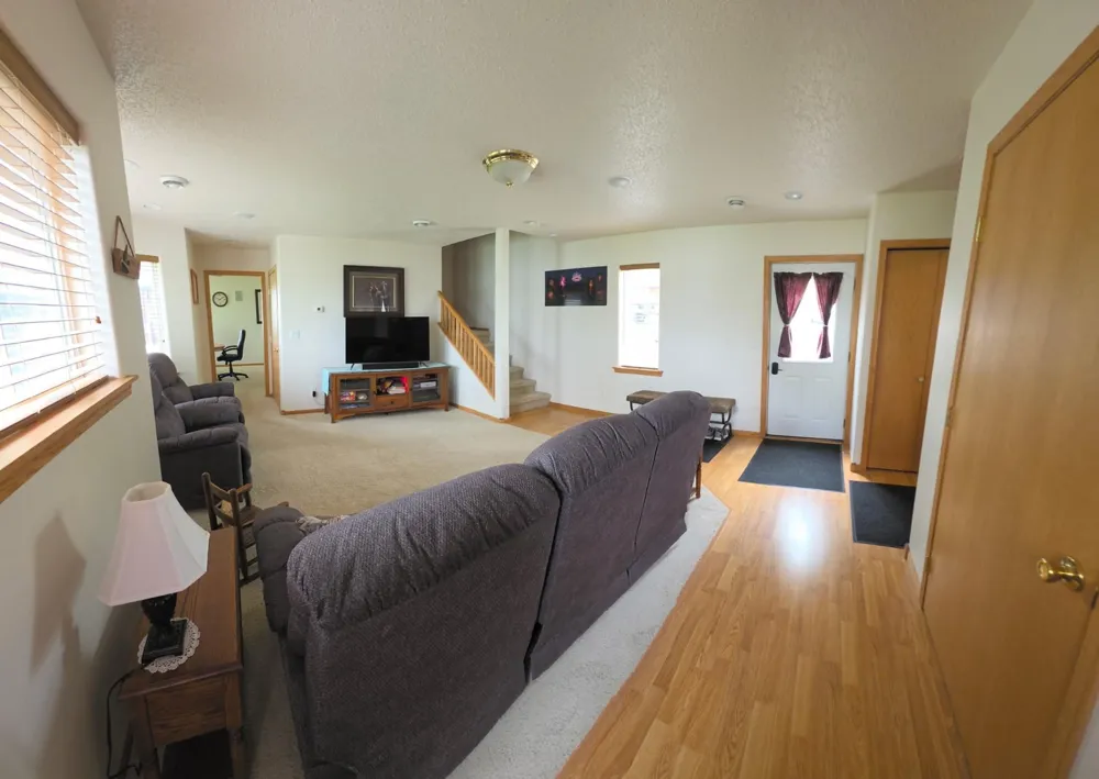 11619 24th Street SE Valley City, ND 58072