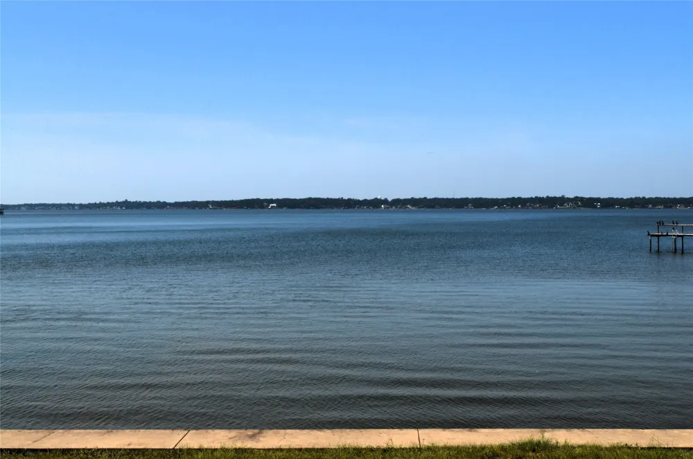 121 Autumn Wood Trail Gun Barrel City, TX 75156