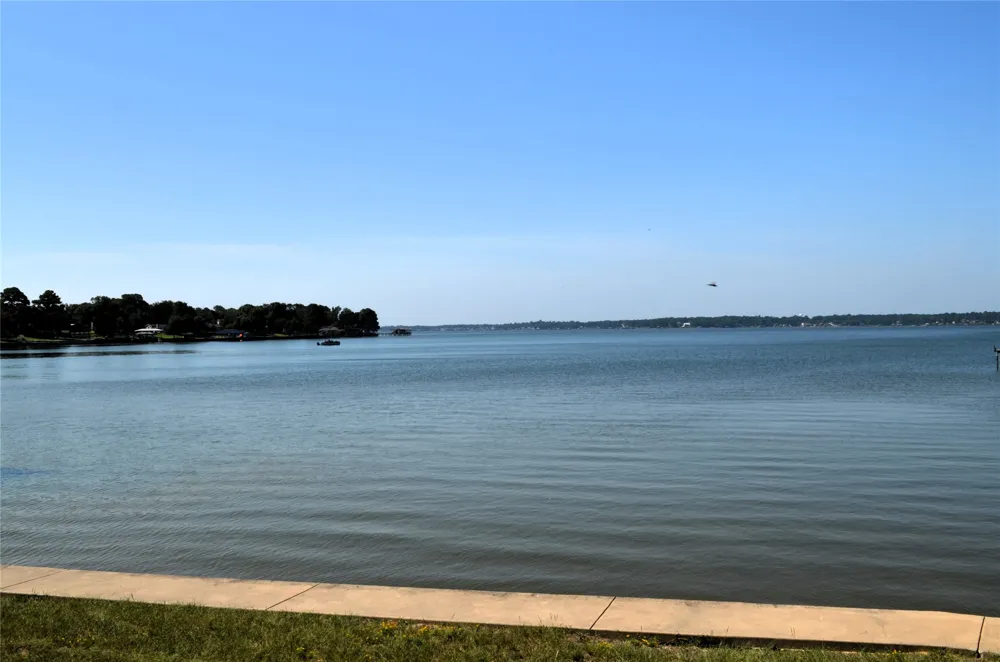 121 Autumn Wood Trail Gun Barrel City, TX 75156
