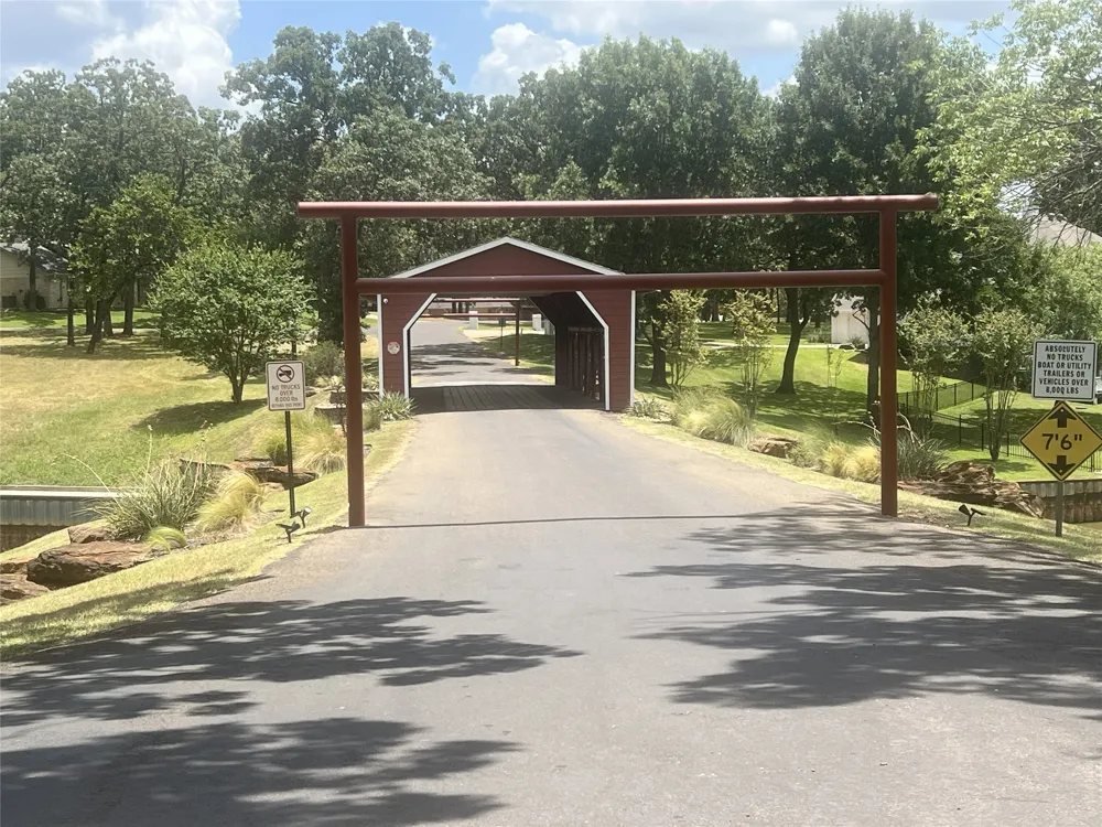 132 Colonial Drive Mabank, TX 75156