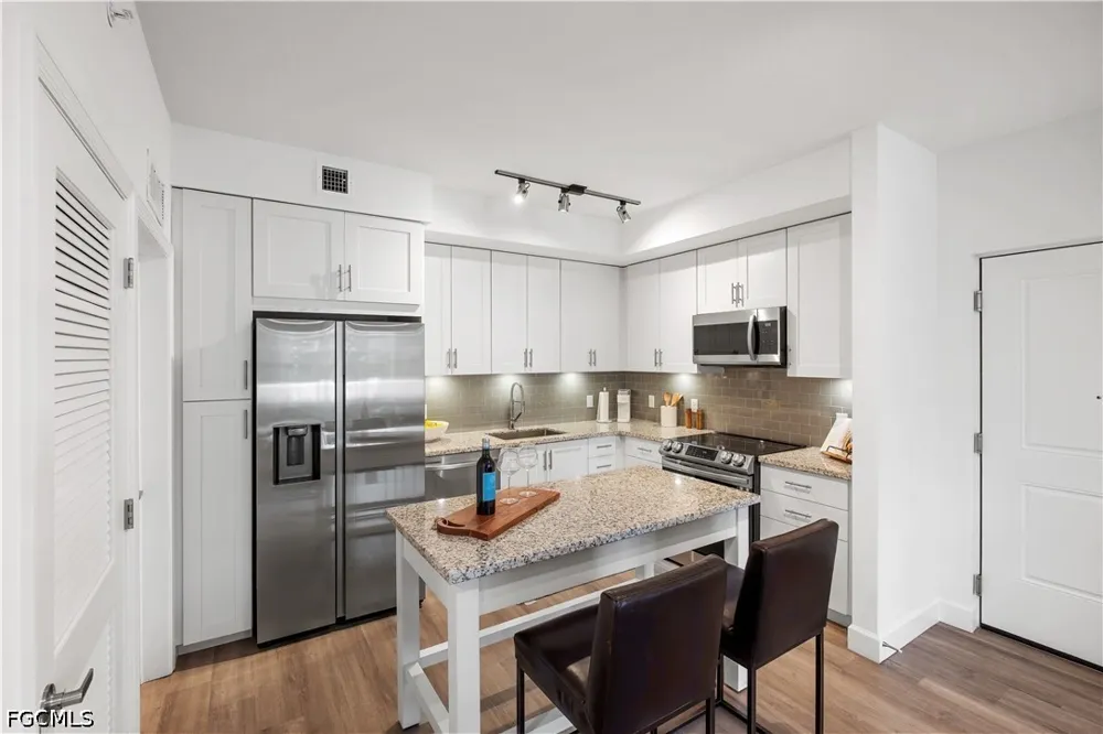 Treeline Ave #S2-206 Fort Myers, FL 33913