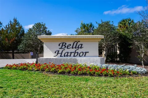 300 BELLA HARBOR COURT #101