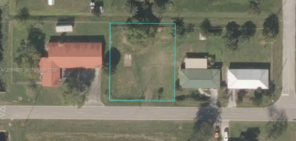757 SW Avenue R Moore Haven, FL 33471