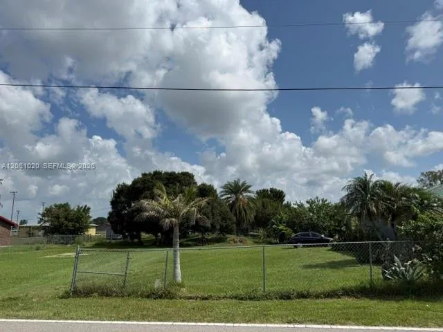 757 SW Avenue R Moore Haven, FL 33471