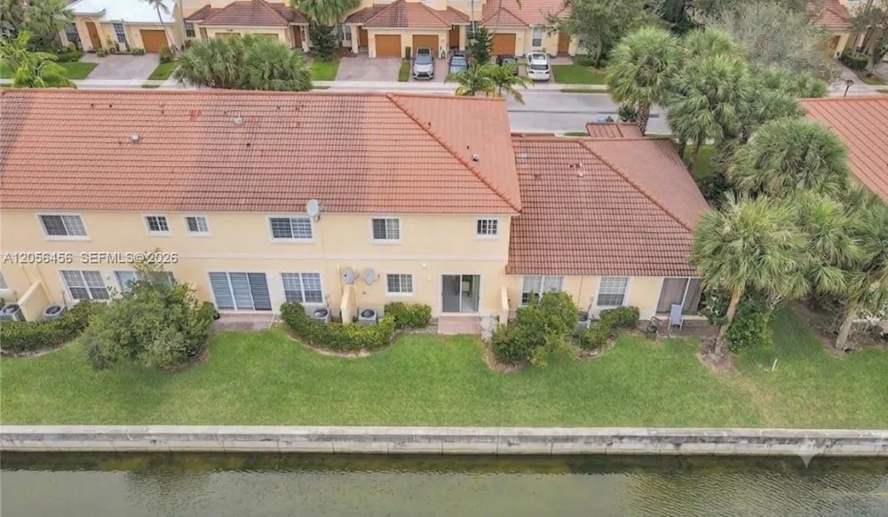 3247 NW 31st Ter Oakland Park, FL 33309