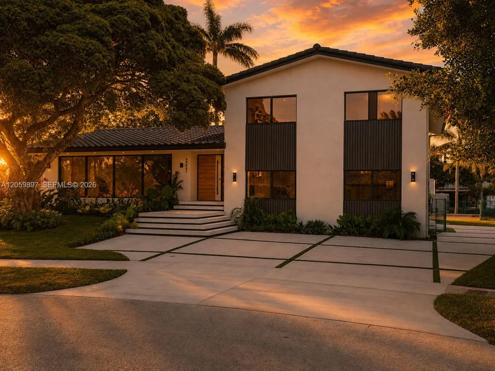 20001 NE 25th Ave Miami, FL 33180