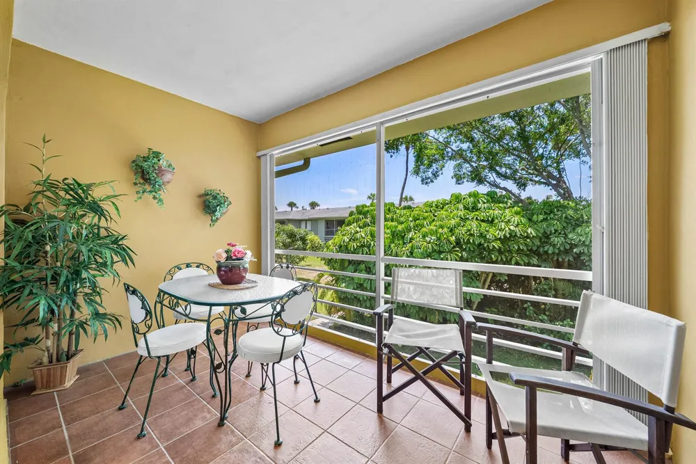 2360 SW 22nd Avenue #402 Delray Beach, FL 33445