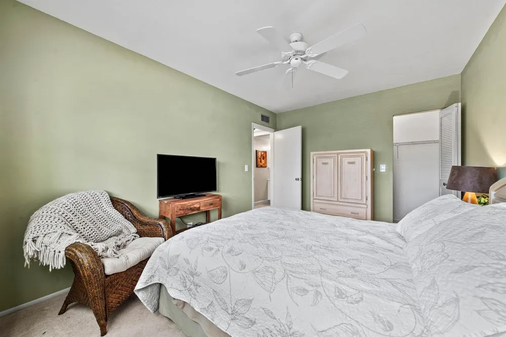 2360 SW 22nd Avenue #402 Delray Beach, FL 33445