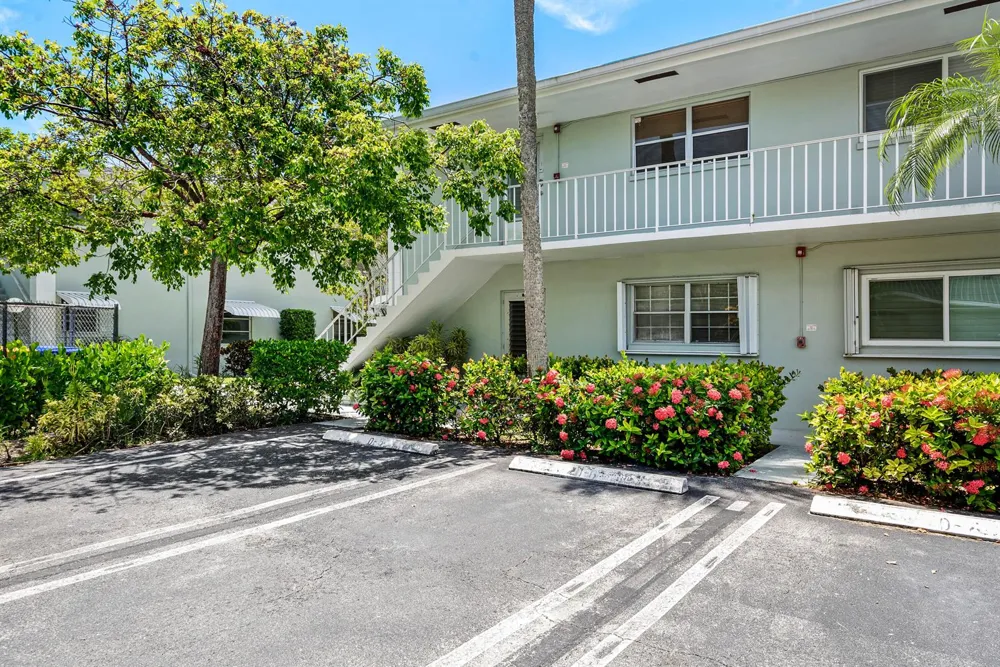 2360 SW 22nd Avenue #402 Delray Beach, FL 33445