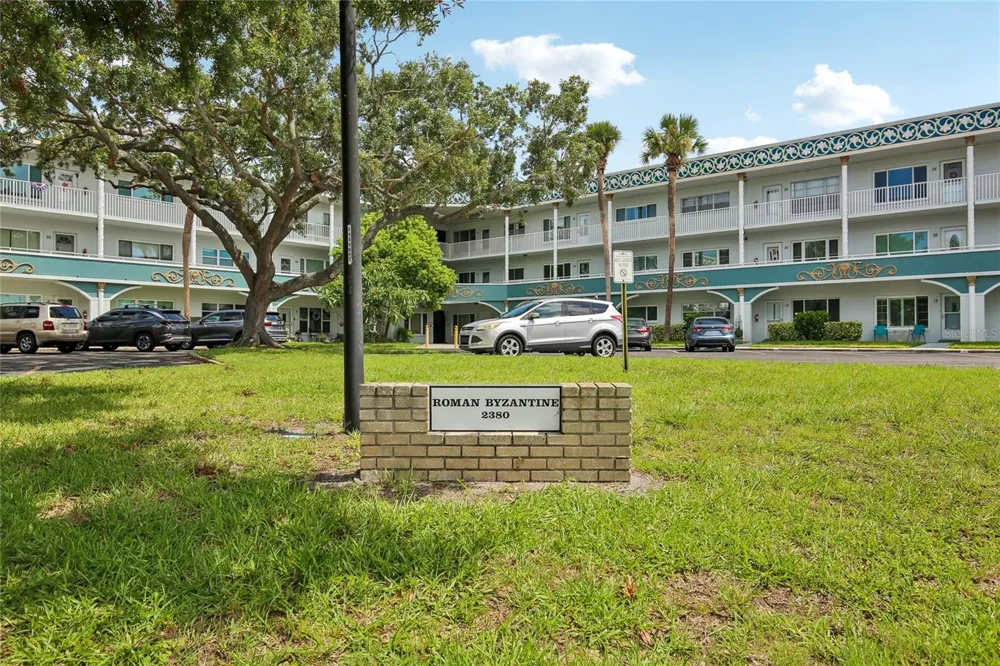 2380 WORLD PARKWAY BOULEVARD #40 Clearwater, FL 33763